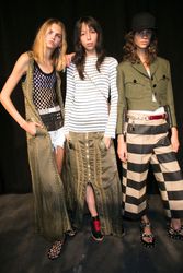 24488688_AlexanderWangissa_lish_1.jpg