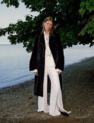 24833966_Julia-Hafstrom-by-Sebastian-Kim