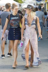 25132514_Ashley-and-Jessica-Hart-out-in-