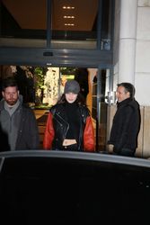 25205996_Bella-Hadid-Going-to-Chanel-Sto