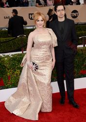 25266454_Christina_Hendricks_02.jpg