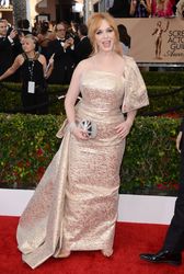 25266461_Christina_Hendricks_09.jpg