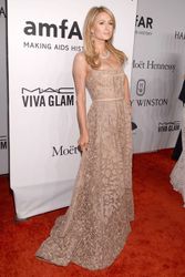 25379163_Paris-Hilton--2016-amfAR-New-Yo