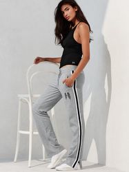 25504099_V579473.jpg
