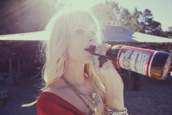26551103_download_24.jpeg
