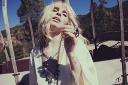 26551152_download_49.jpeg