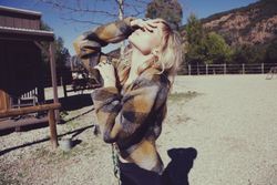 26551156_download_59.jpeg