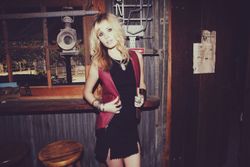 26551292_download_95.jpeg