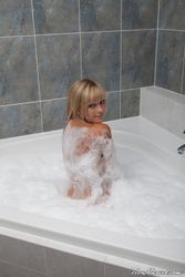 Lili - 009 - Bubble Bath-c4wfi2xokq.jpg