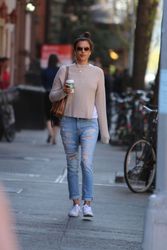 26949763_Irina-Shayk-in-Ripped-Jeans-at-