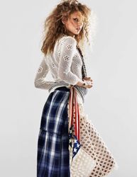 27188731_elisabeth-erm-elle-france-15-ap