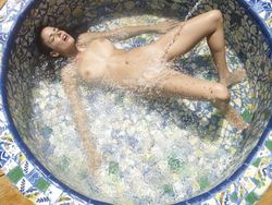Muriel - Water Massage-m5aiamvro1.jpg