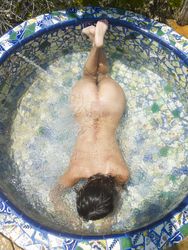 Muriel - Water Massage-m5aiaog17b.jpg