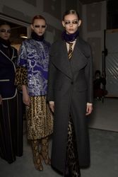 27380981_van-noten-bks-z-rf16-0255.jpg