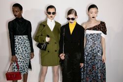 27380999_dior-bks-a-rf16-3389.jpg