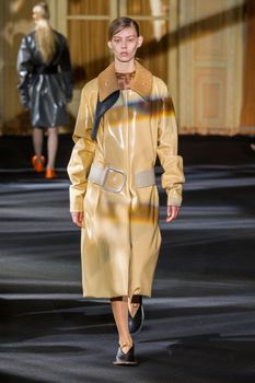 27381024_acne-rf16-1064.jpg