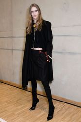 27381036_givenchy-bks-a-rf16-6219.jpg