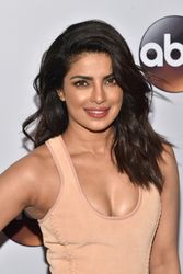 27409914_pchopra170516BZNimage4.jpg