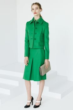 27481846_Women-Cruise-2017_Look_04.jpg