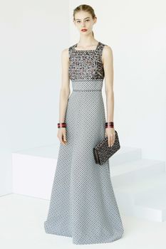 27481847_Women-Cruise-2017_Look_14.jpg