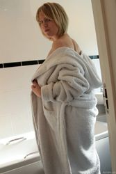 Jenny Jones - Soapy Bath-p5frlxiiqi.jpg