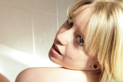 Jenny Jones - Soapy Bath-25frma6y3f.jpg