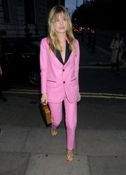 27672187_Georgia-May-Jagger-at-Gucci-Par