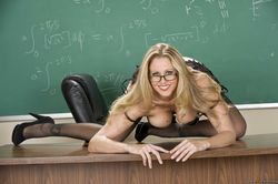Julia Ann - BTAS Photoset f5c4t2nm2w