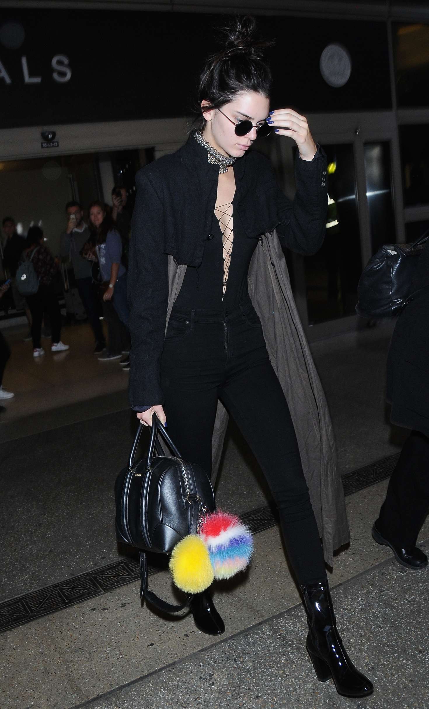 Kendall Jenner at LAX Airport 29