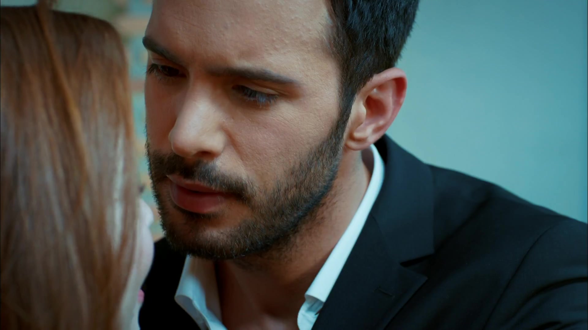 Дефне любовь напрокат. Любовь напрокат дефне и омер. Ask bolum. Бурджу озберк - айше "любовь напоказ". Омер и дефне.