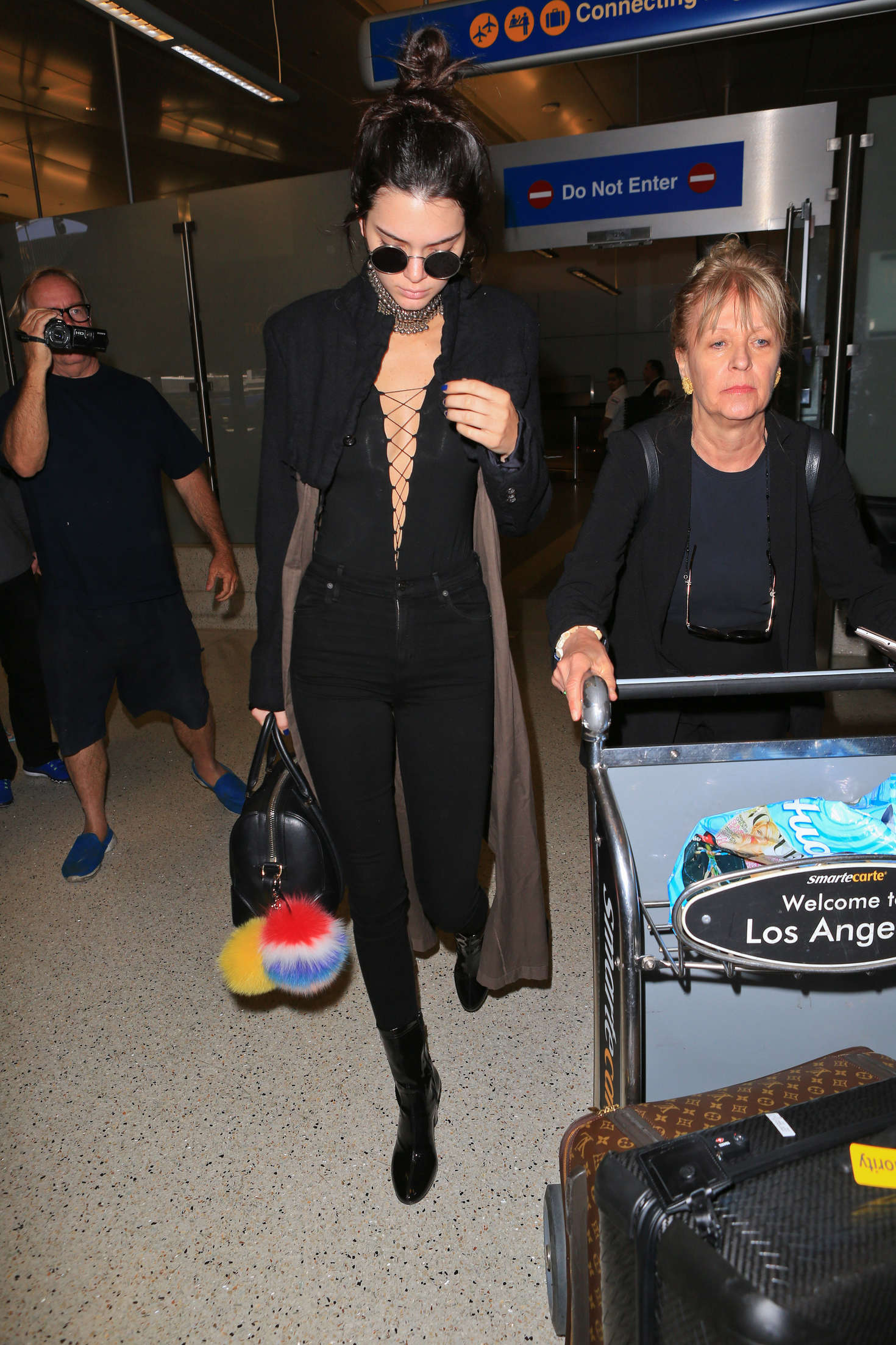 Kendall Jenner at LAX Airport 25